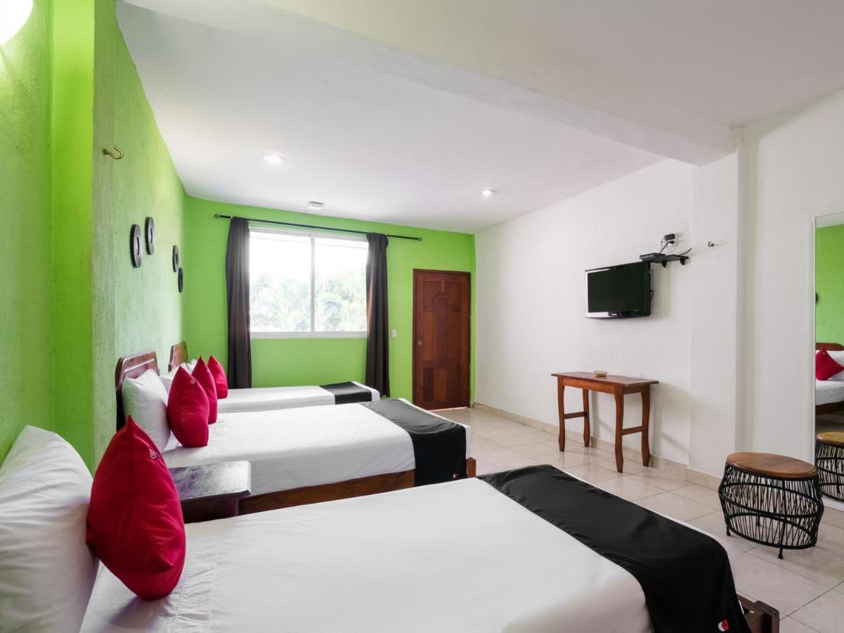 Capital O Hotel El Faisan Y El Venado Playa del Carmen Exterior photo